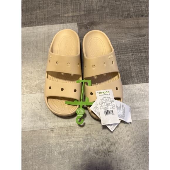 Crocs Classic Sandal V2 Beige Men’s 8 Women’s 10 Slip-On Waterproof Slides NEW - Picture 1 of 6
